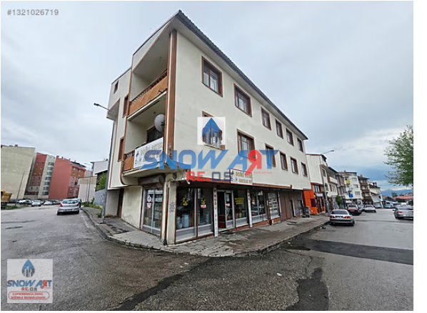 SNOWART'TAN KONGRE CADDESİNDE SATILIK 3 DÜKKAN VE 4 DAİRE