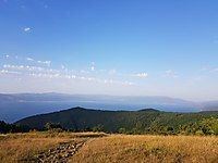ORHANGAZİ NARLICA'DA 9062M2 - GÖL MANZARALI ÇİFTLİK ARAZİSİ