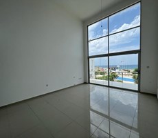GİRNE LAPTA'DA DENİZ MANZARALI 3+1 SATILIK DUBLEKS DAİRE