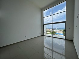 GİRNE LAPTA'DA DENİZ MANZARALI 3+1 SATILIK DUBLEKS DAİRE