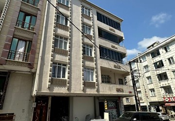 ESENYURT İNCİRTEPE MAHALLESİNDE SATILIK 2+1 90 M2 ARA KAT BOŞ DAİRE