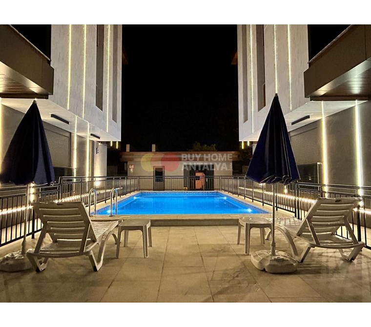 2-Bedroom Duplex Apartments for Sale in a Luxury Complex Just 400 m from Konyaaltı Beach in Antalya 