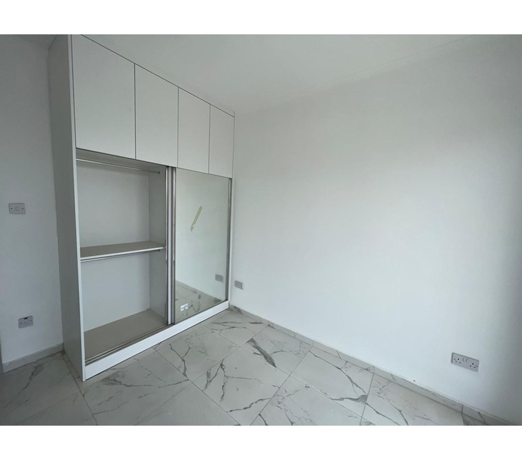 GİRNE KARAOĞLANOĞLUN'DA SATILIK DUKKAN