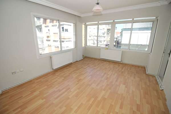 GÖZTEPE METRO YAKINI ARAKAT 3+1 KİRALIK DAİRE