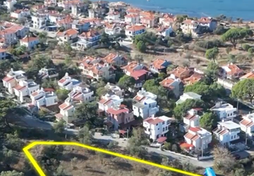 AYVALIK SAHİLKENTTE SATILIK DENİZ MANZARALI 11 VİLLALIK ARSA