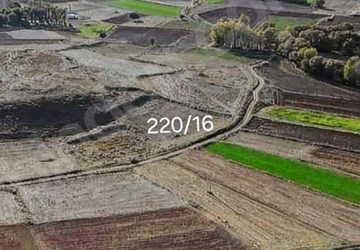 KONYA MERAM KIZILÖREN DE ATLIHAN ARKASINDA 2932 M2 TARLA, ELETKRİK DİBİNDE,RESMİ YOL VAR SULAK TARLA