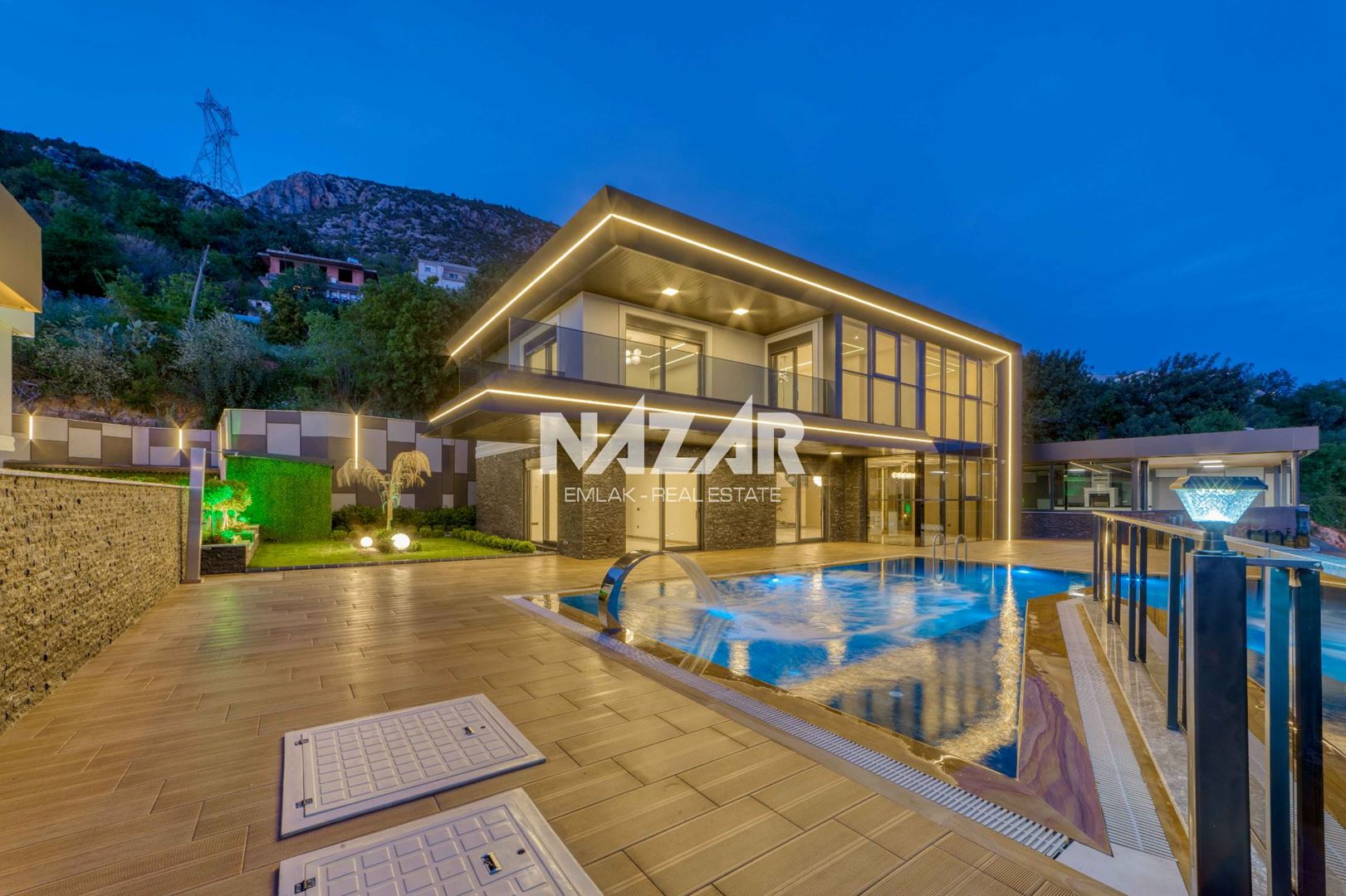 Alanya Kestel Yaylalı’da Deniz ve Kale Manzaralı 4+1 Villa 275 m2