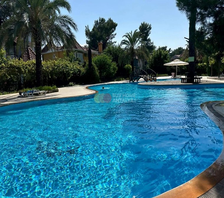Furnished 6-Bedroom Duplex Villa for Sale in a Luxury Complex with Pool, Surrounded by Forest
