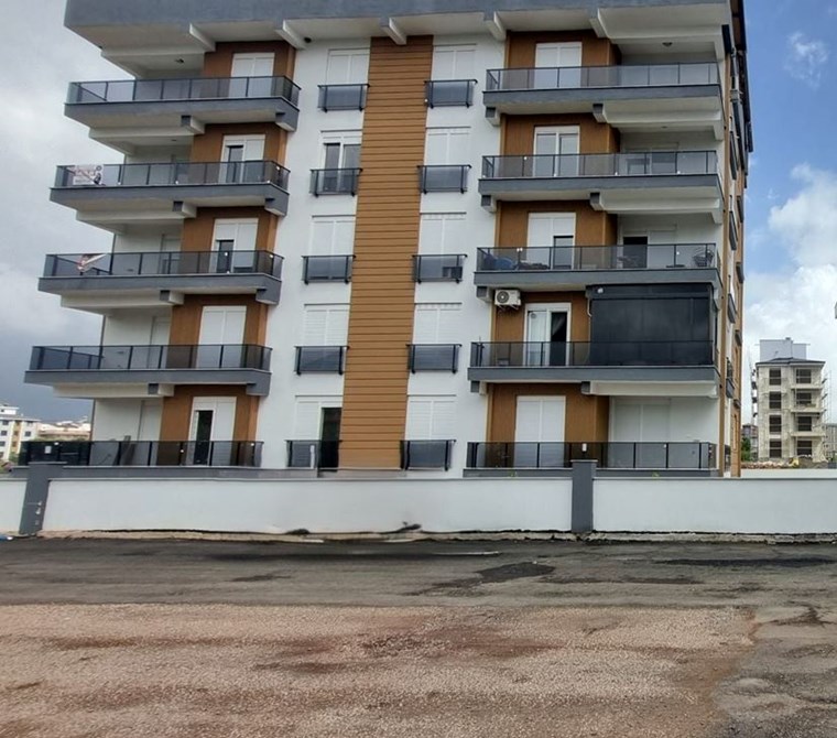 POYRAZ'DAN YENİKÖY MAHALLESİNDE 3+1 120m² 3.KAT SATILIK DAİRE