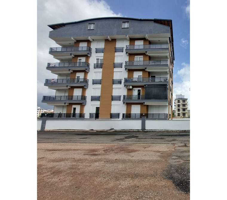 POYRAZ'DAN YENİKÖY MAHALLESİNDE 3+1 120m² 3.KAT SATILIK DAİRE