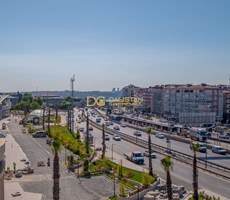 FLORYA E5 CEPHELİ PLAZADA 95 M2 KULLANIMLI OFİS