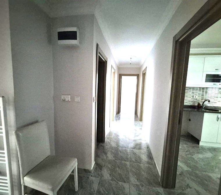 LÜLEBURGAZ BARIŞ MAHALLESİ CADDE ÜZERİNDE KİRALIK 3+1 DAİRE