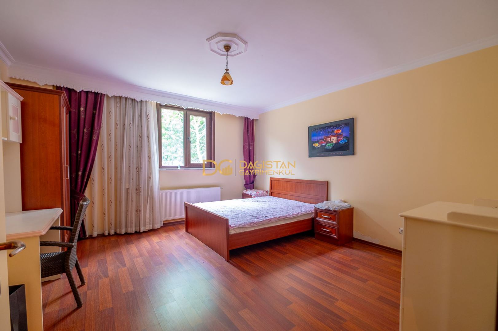 Property-photo