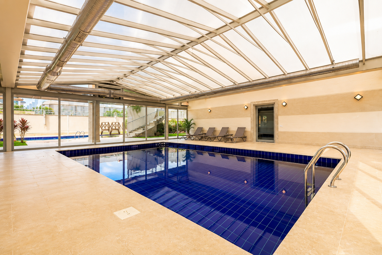 ALANYA KESTELDE DOĞA VE ŞEHİR MANZARALI MUHTEŞEM KOMPLEKS İCERİSİNDE 3+1 SATILIK PENTHOUSE