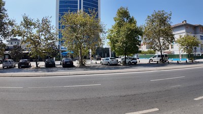 Kartal Hukukçular Towers Satılık Dükkan -Çift Cephe Köşe Dubleks