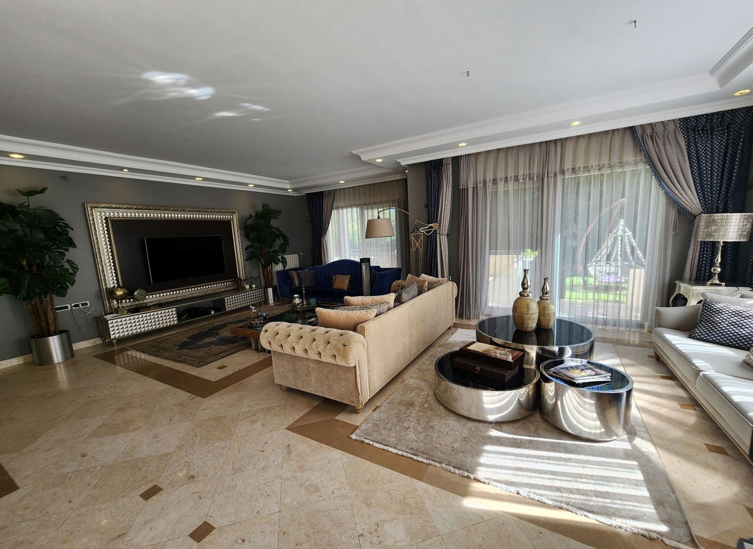 Property-photo