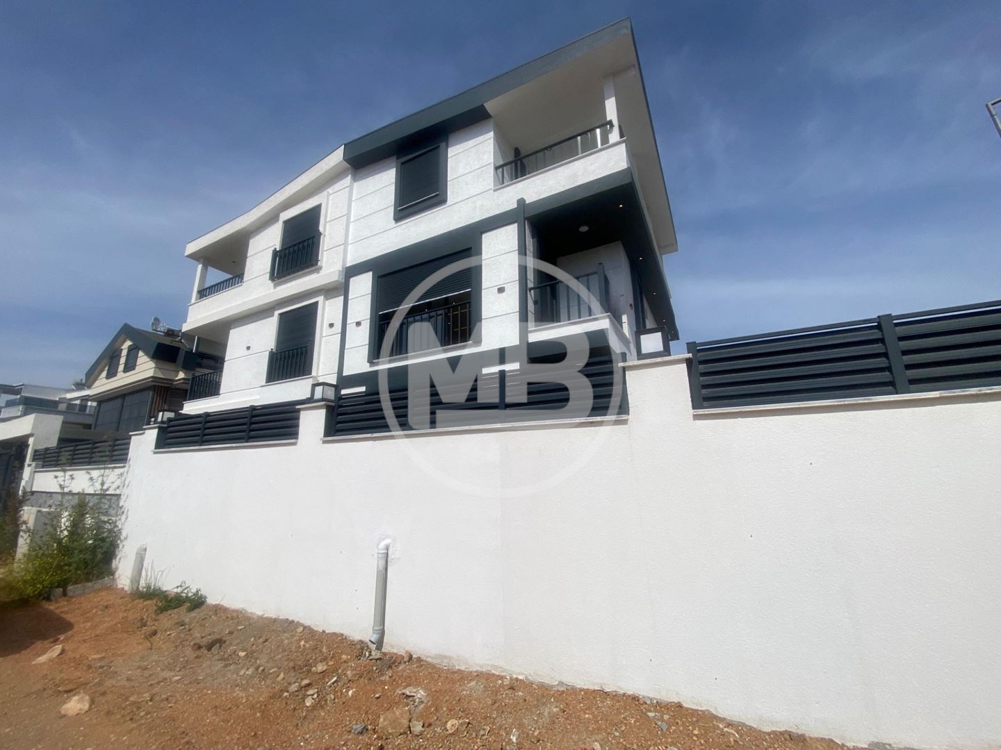Property-photo