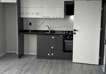 ALTIN EMLAK ÇARŞI TEMSİLCİLİĞİ 1+1GENİŞ BALKONLU KİRALIK DAİRE