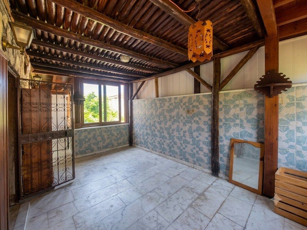 Property-photo