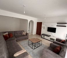 KÜÇÜKKAYMAKLIDA ÖĞRENCİLERİÇİN KİRALIK 3.KAT FULL EŞYALI 3+1 DAİRE AYLIK £650 DEN