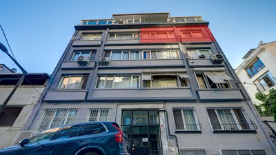 Gümüşsuyu Ülker Sokak Kısmi Deniz Manzaralı Bakımlı 2+1 Daire1
