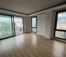 GİRNE MERKEZ'DE SATILIK 2+1 DAİRE