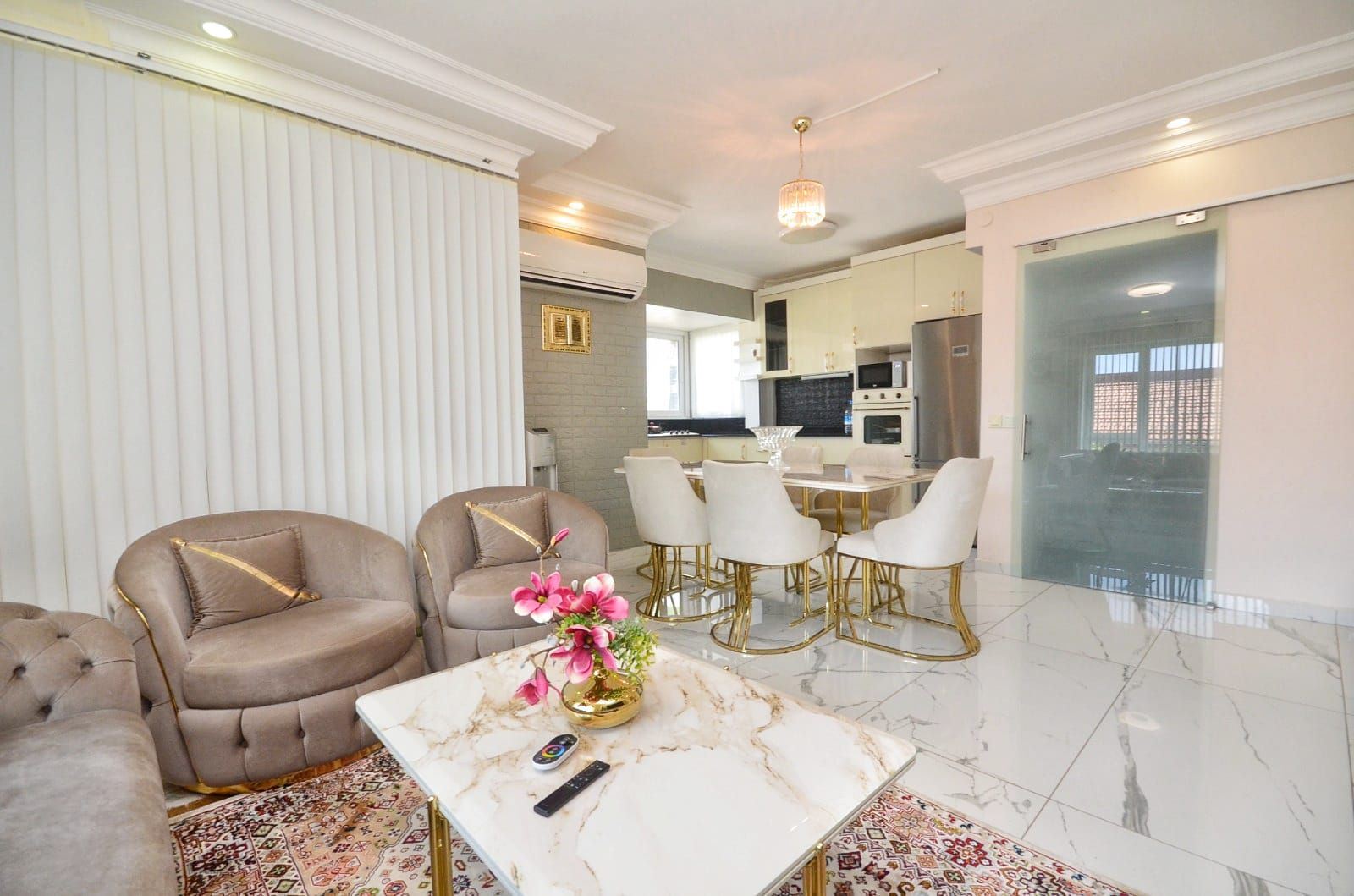 SEA VIEW AND FURNISHED 3+2 VILLA IN ALANYA KARGICAK