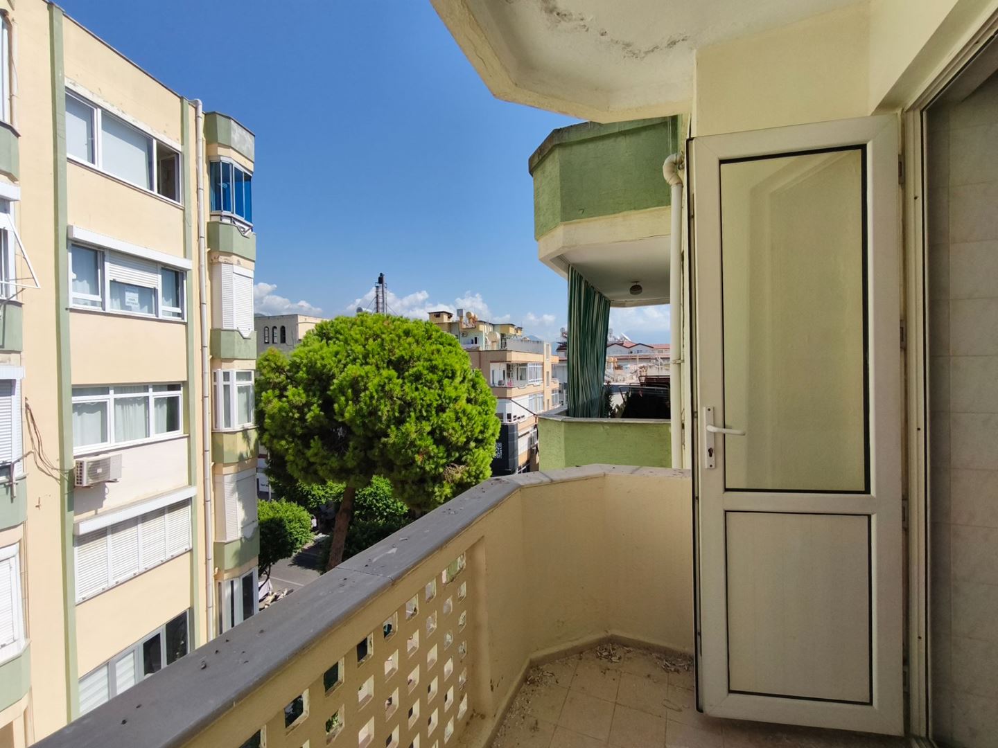 Property-photo