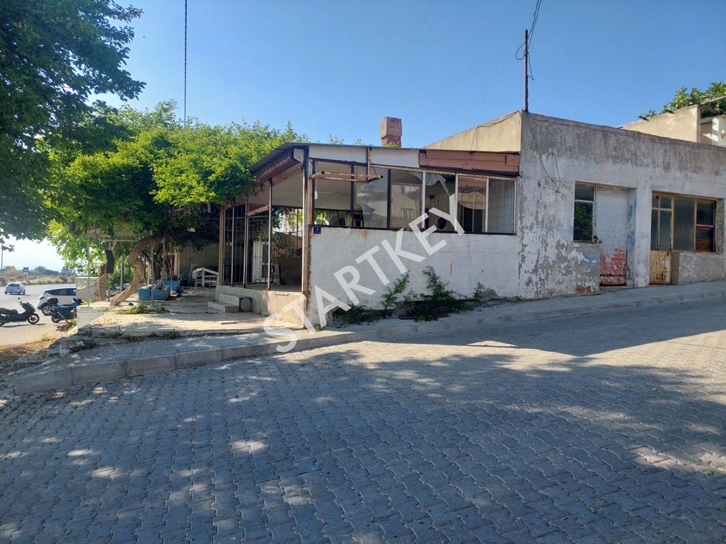 Property-photo
