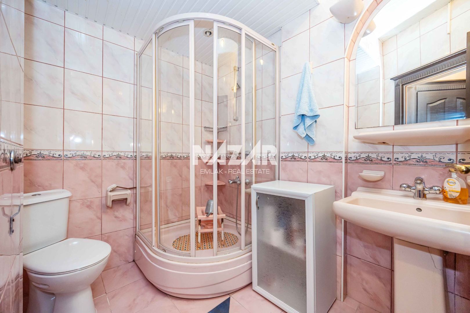 Property-photo