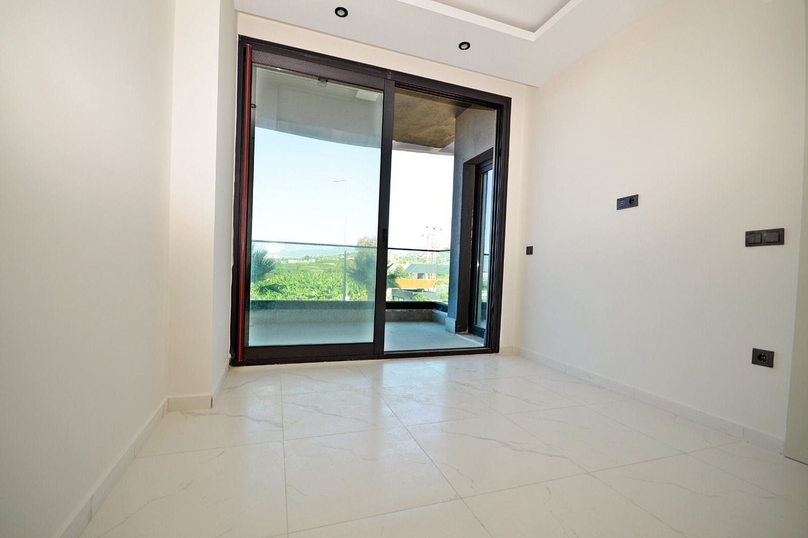 ALANYA KARGICAKTA MUHTEŞEM KOMPLEKS İCERİSİNDE 2+1 SATILIK LÜKS DAİRE · 9 · Fotoğraflar