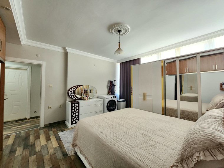 ESRA AKKAYA'DAN NİTELİKLİ OKULLAR CİVARINDA SATILIK DAİRE