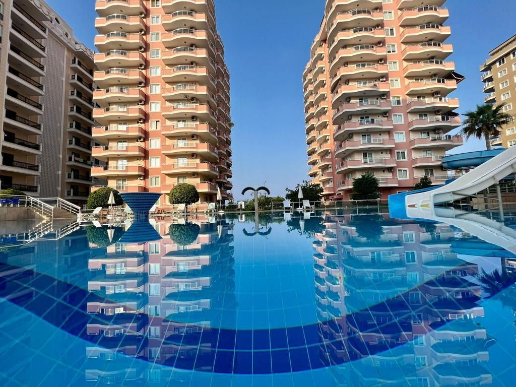 MÖBLIERTE 2+1 WOHNUNG MIT PANORAMA-MEERBLICK IN ALANYA MAHMUTLAR