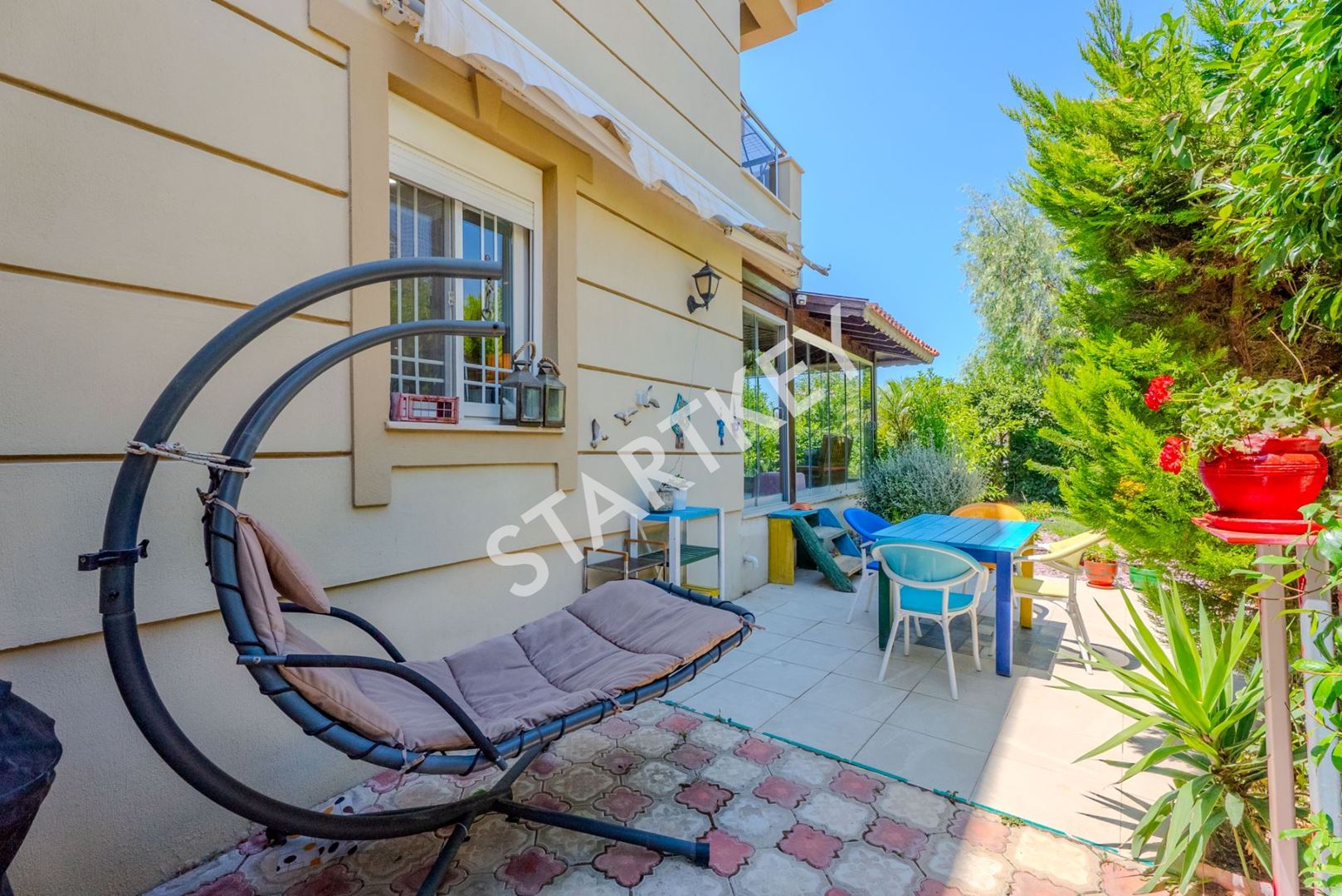 Property-photo