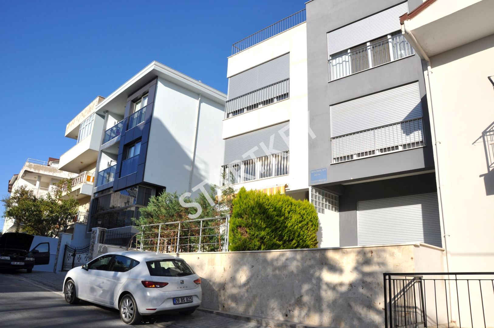 Property-photo