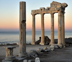 Yeryüzü Cenneti Antalya Side'de Yaşam ve Yatırım için Deniz Manzaralı Satılık Lüks Daireler
