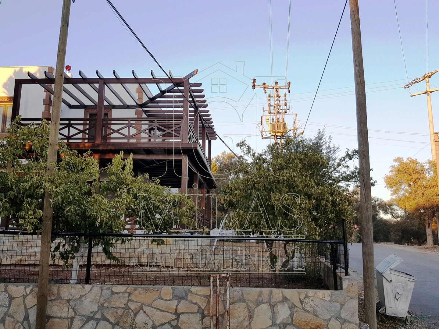 Property-photo