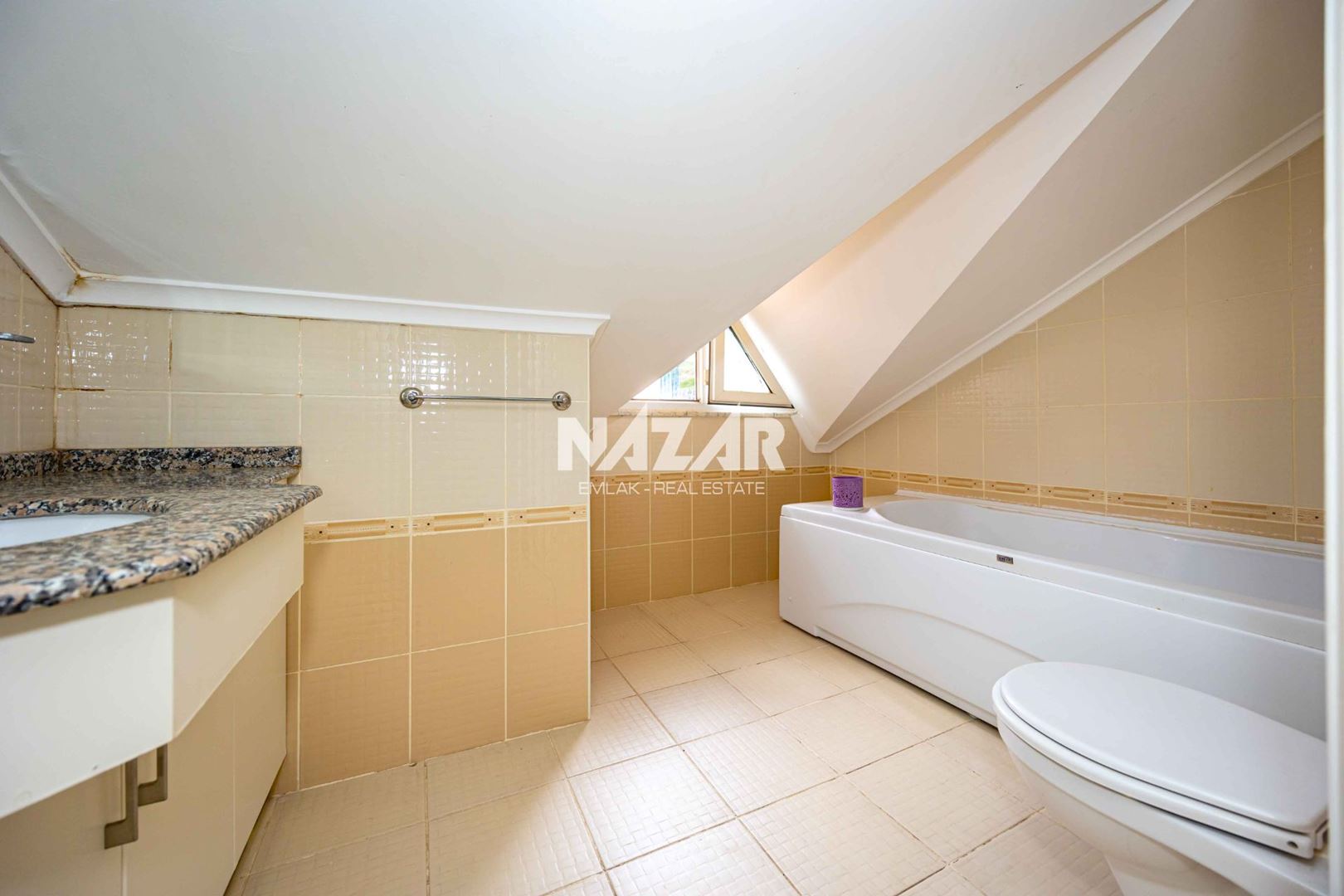 Alanya Sugözü’nde Satılık 3+1 Eşyalı İkiz Villa – 190 m2 · 26