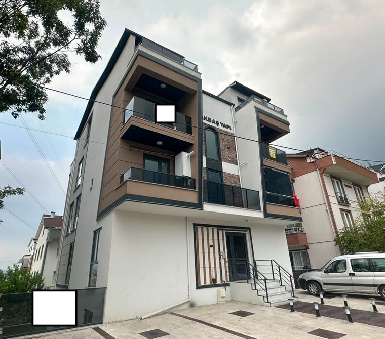 BAŞİSKELE YEŞİLYURT'TA MERKEZİ KONUMDA 70 m² ARAKAT 1+1 KİRALIK DAİRE
