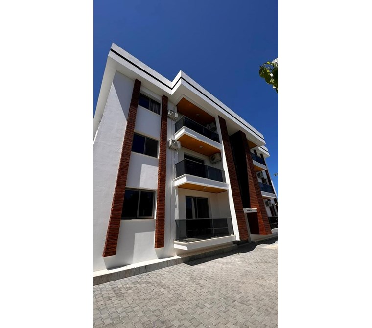 GİRNE LAPTA'DA SATILIK 2+1 SIFIR DAİRE