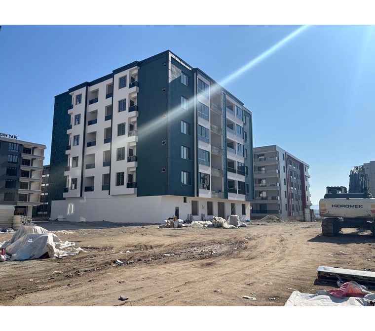 EMLAK 72 DEN ÇAMLITEPEDE SATILIK DAİRE