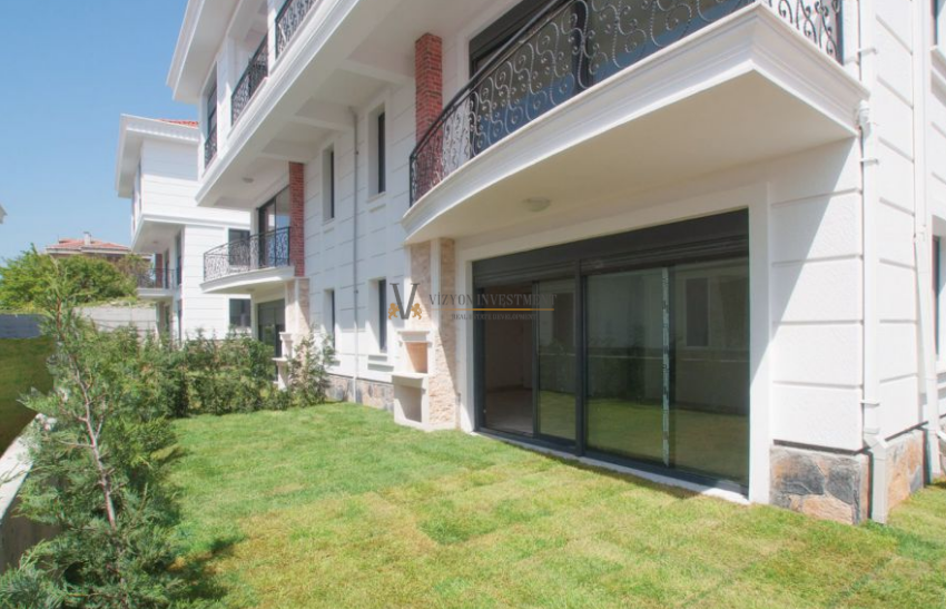 Beylikdüzü West Marina ya Yakın Denize Sıfır 5+2 Yalı