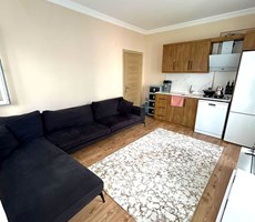 Kuşadası Davutlar'da Eşyalı 2+1 Satılık Daire, Havuzlu Site, 60m²