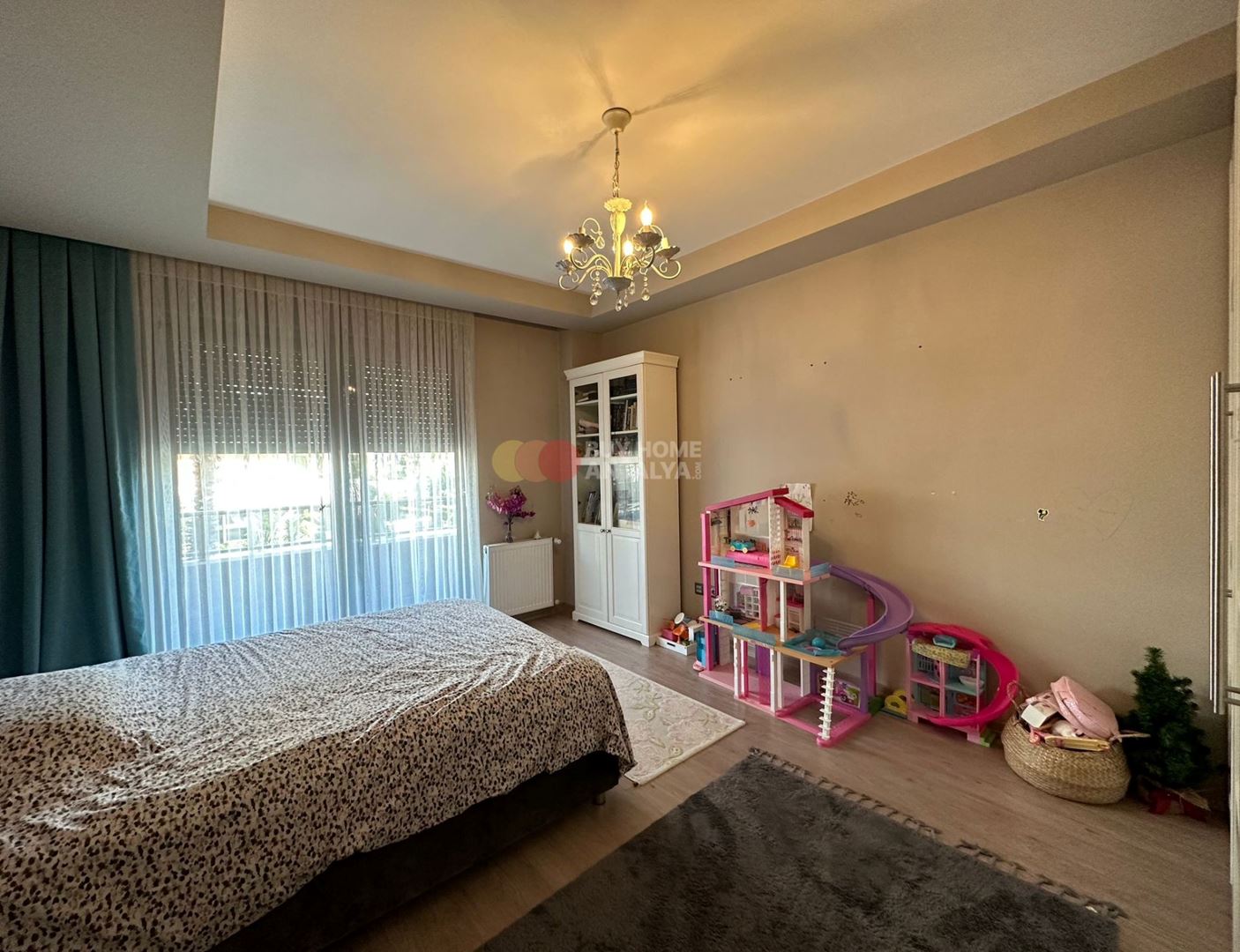 Property-photo