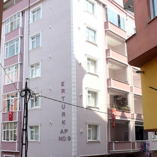 Bahçeköy merkezde 2+1 kiralık daire
