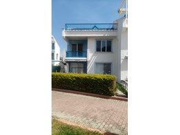 TEKİRDAĞ ÇORLU YENİCE DE HAVUZLU SİTEDE FIRSAT SATILIK VİLLA