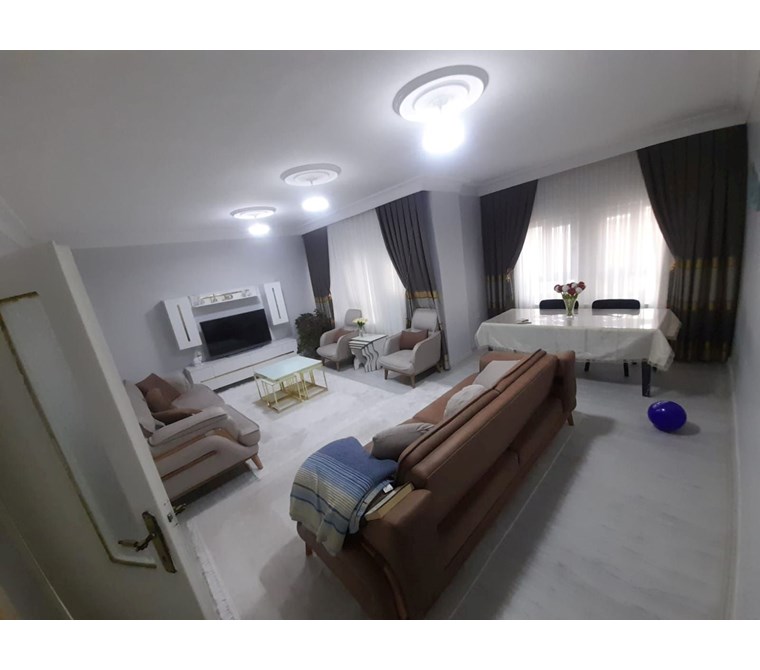 EMLAK 72 DEN KÜLTÜR MH. ACETLER KAVŞAĞINDA (2+1) KİRALIK DAİRE