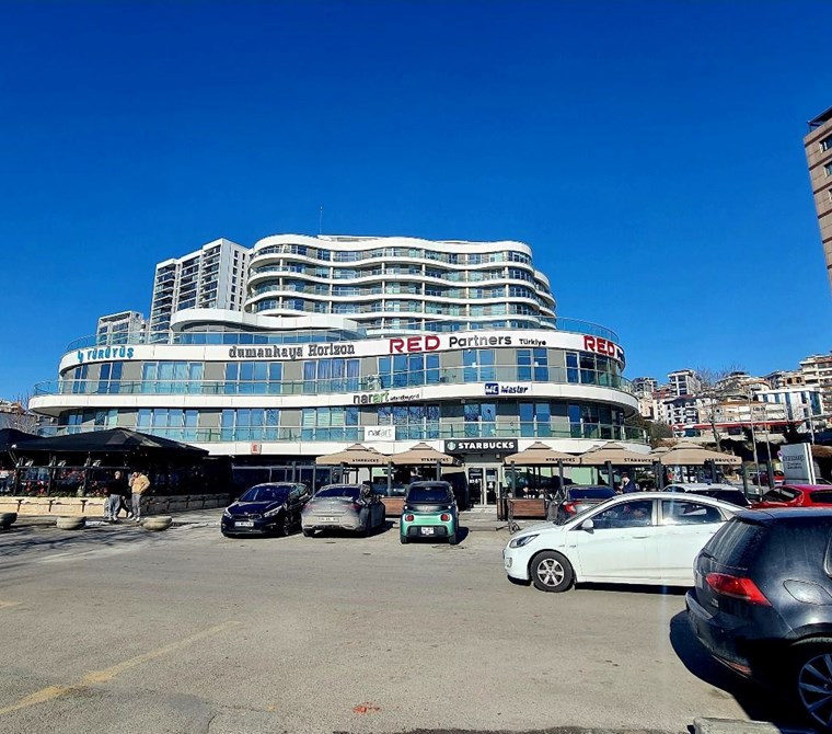 Kordonboyu Sahil Dumankaya Horizon Kiralık Sıfır Ofis Deniz Manz