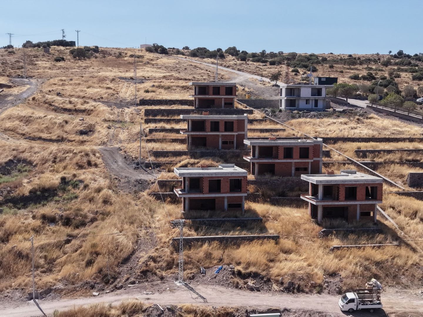 BABAKALE AKLİMANDA DENİZ MANZARALI MÜSTAKİL 3+1 VİLLA — Çanakkale gayrimenkul ilan görseli 20 / 24, Aevum Troia