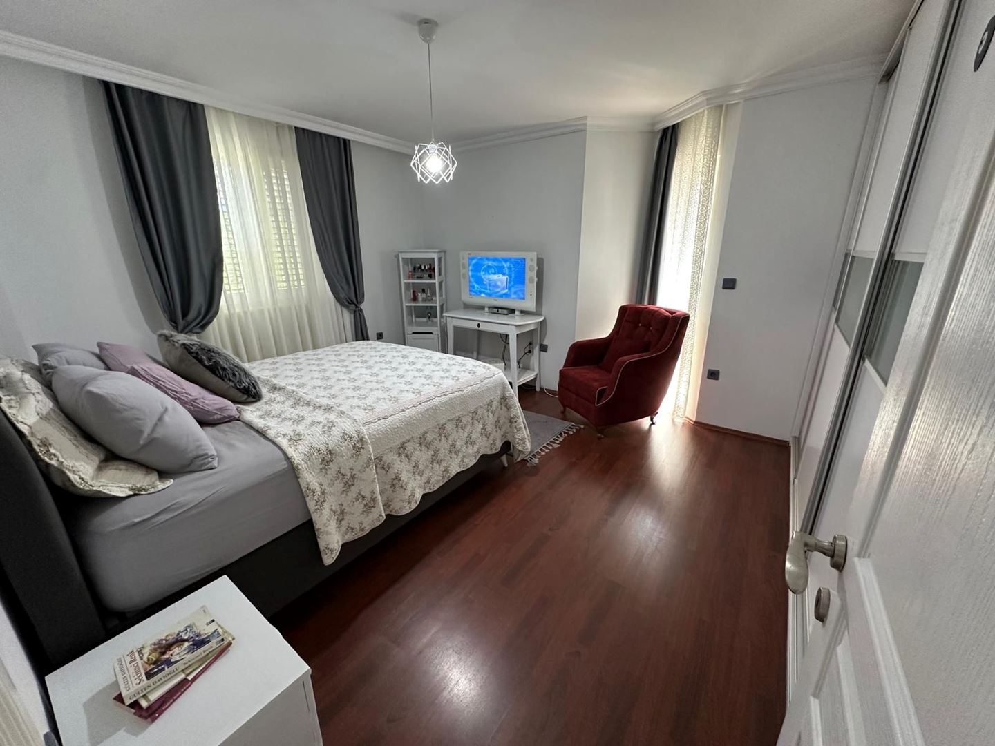Property-photo
